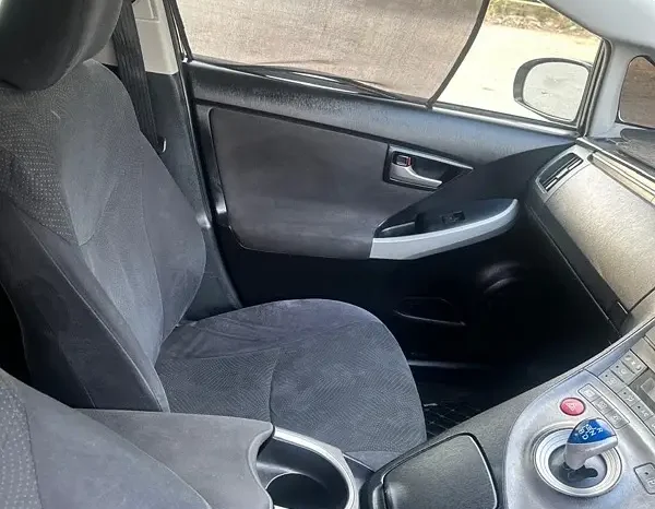 Toyota Prius 2012 full