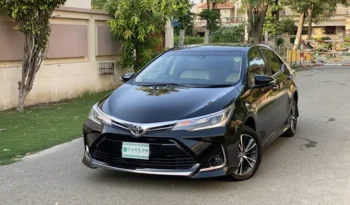 Toyota Corolla Altis Grande 1.8 2017 Model full