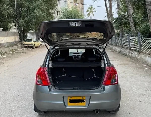 Suzuki Swift 1.3 DLX 2014 full