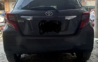 Toyota Vitz 2015