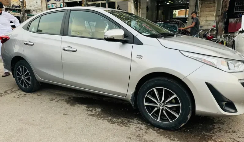 Used Toyota Yaris 2020 full