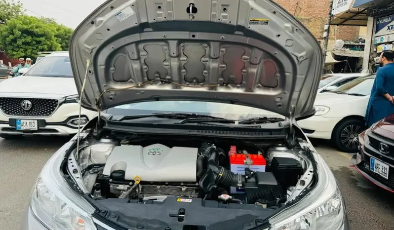 Used Toyota Yaris 2020 full