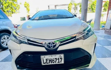 Toyota Altis Grande CVT-i 1.8 2018