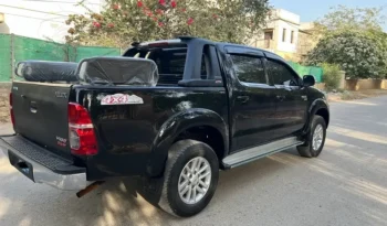Toyota Hilux 2012 full