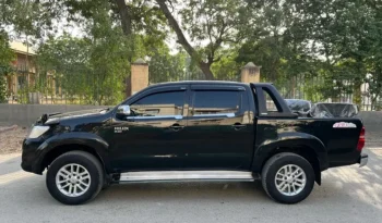 Toyota Hilux 2012 full