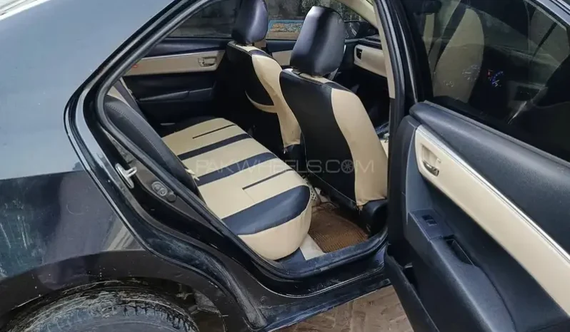 Toyota Corolla Altis Grande CVT-i 1.8 Model 2015 full