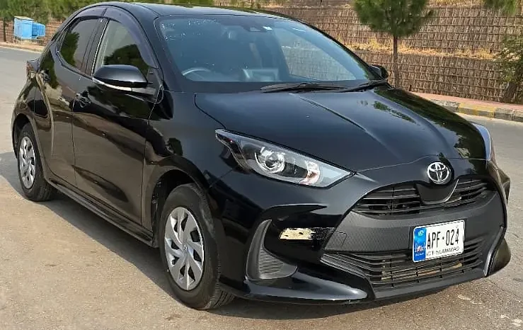 Toyota Yaris Hatch Back 2021 self/fresh import model 2021 full