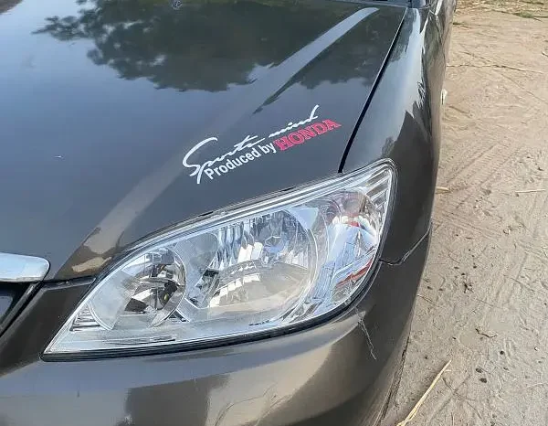 Honda Civic VTi Oriel Prosmatec 2005 full